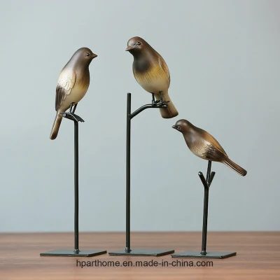 Estatuetas clássicas e elegantes de pardais de resina vintage com base de metal